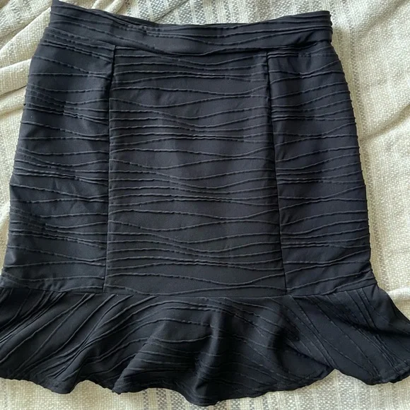 Black peplum skirt (midi/mini) - Picture 6 of 6